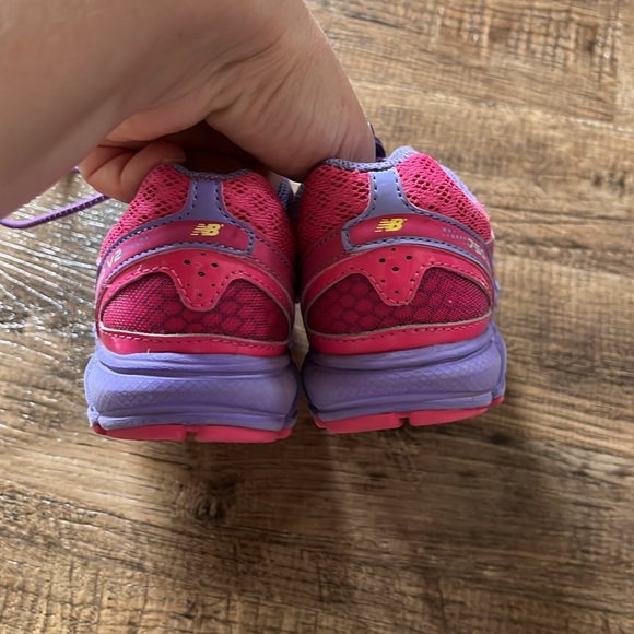 Toddler New Balance Runners - No Laces, No Velcro - Picture 3 of 6